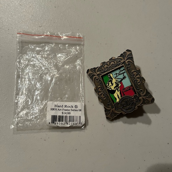 Hard Rock San Diego Pin - Picture 5 of 5